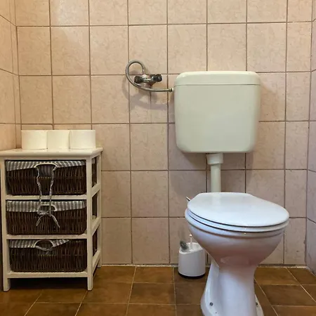 Two - In A House * Tisno
